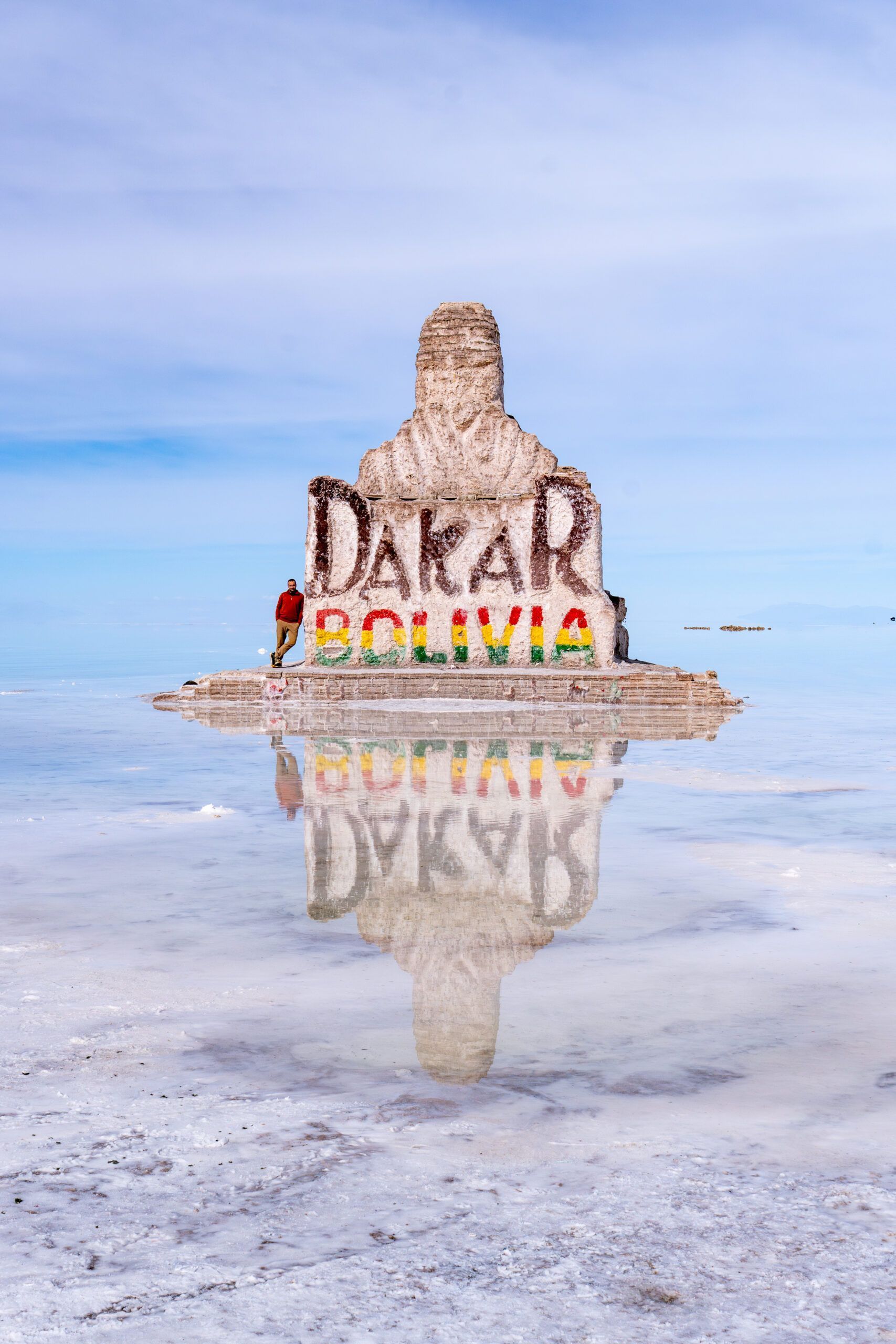 Monumento del Dakar en el Salar de Uyuni, Bolivia