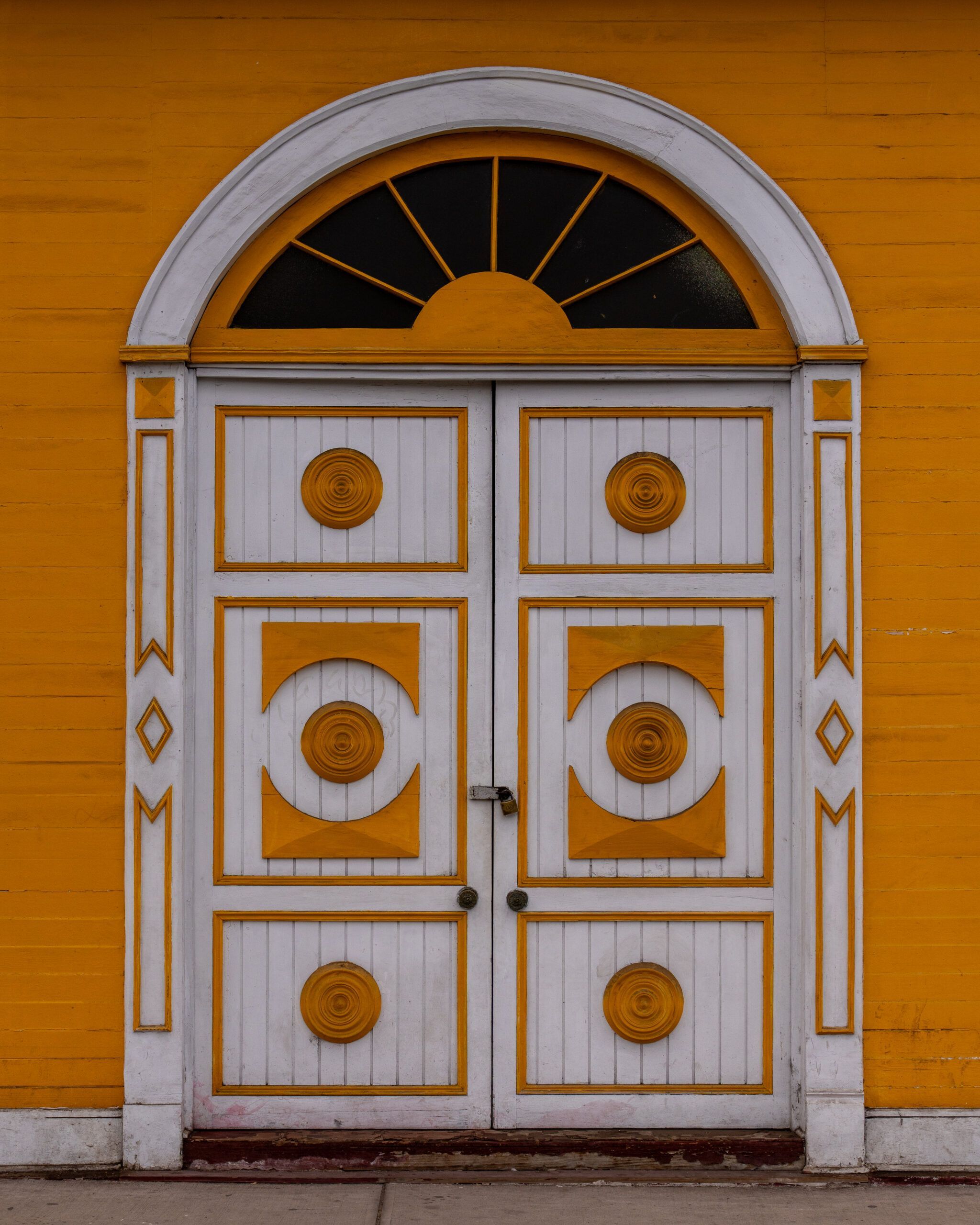 Taltal Detalle de puerta en Taltal, Chile